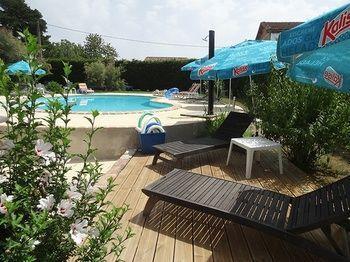Domaine Le Baraillot, Et Repas D'hotes, Soiree Etape Bed & Breakfast *